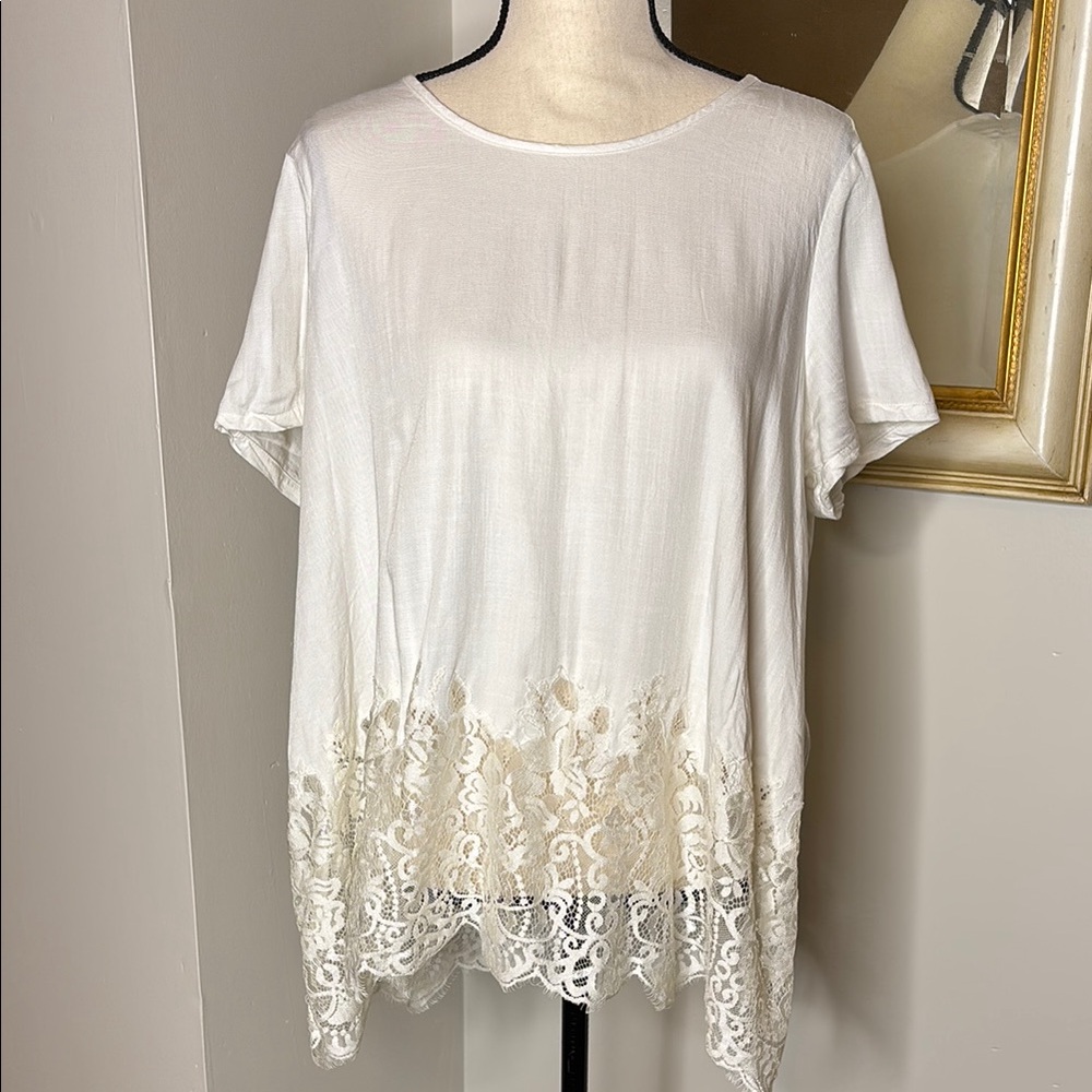 Karen Kane White Boxy Embellished Blouse